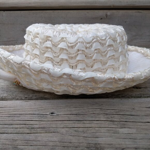 Vintage 60s White Hat Ribbon Velvet Bow Aurora Borealis - Picture 2 of 9